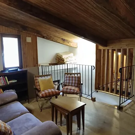 Apartment 4 Ch. Pour 9 Pers. A Avec Balcon Face Aux Pistes - Fr-1-445-219 Montgenevre